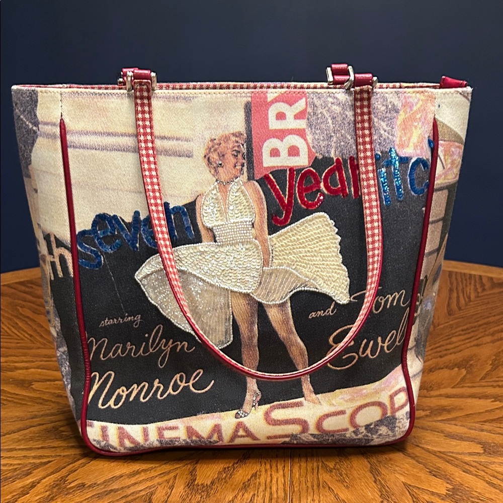 NWOT Isabella Fiore Limited Edition Marylin Monroe “Seven Year Itch” Themed Tote